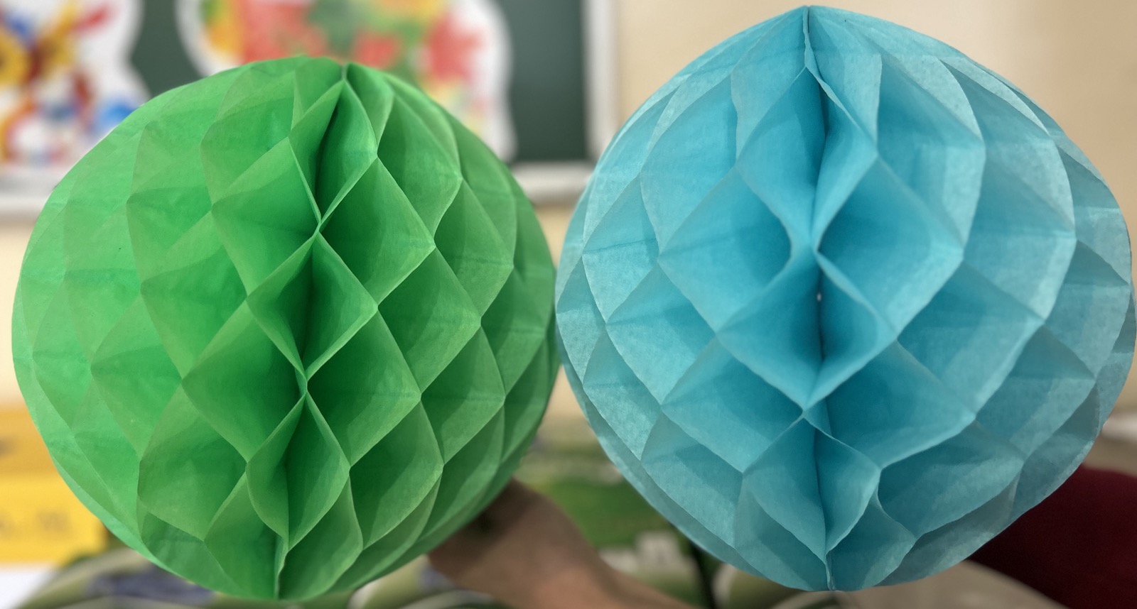 Растяжка гирлянда шарики 25см с бумаги тишью 8295