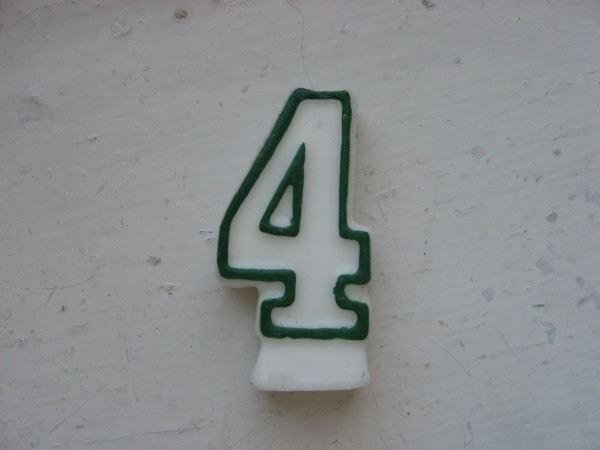 Свеча на торт Цифра 4 Смайлы М082 458265