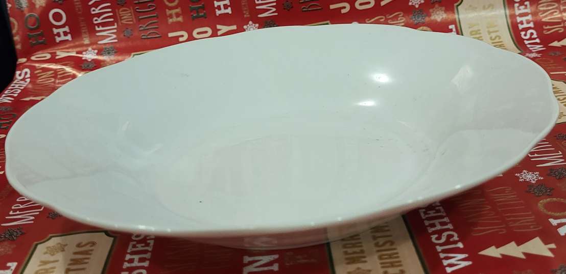 Тарілка 200мм глубока  №8 біла різьблений край кераміка 9181